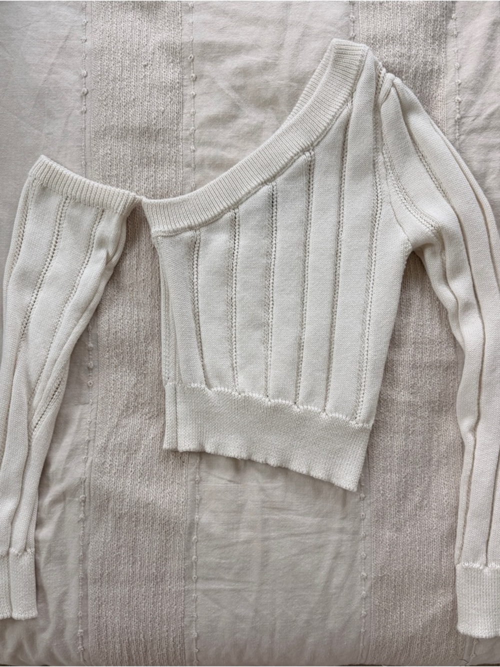 Forever 21 Cream Off-Shoulder Ribbed Crop Sweater